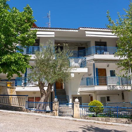Family Apartment Zornitsa Néa Fókaia Екстериор снимка