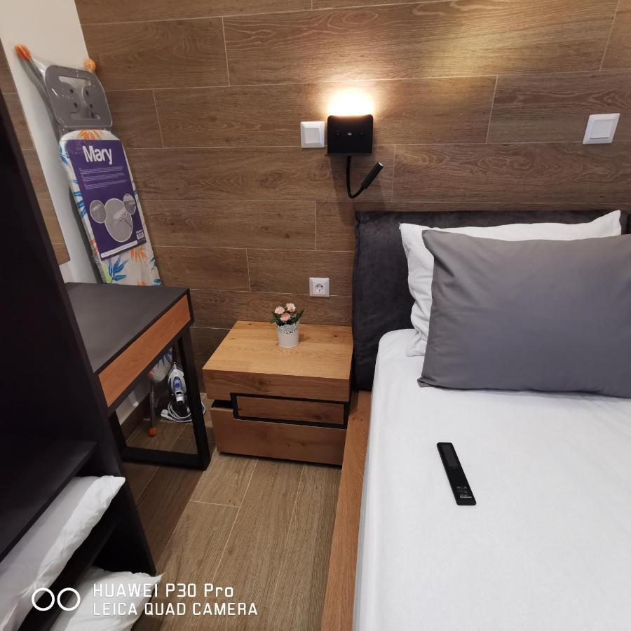 Family Apartment Zornitsa Néa Fókaia Екстериор снимка