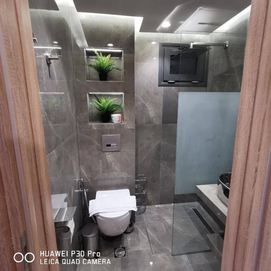 Family Apartment Zornitsa Néa Fókaia Екстериор снимка