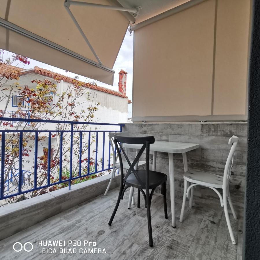 Family Apartment Zornitsa Néa Fókaia Екстериор снимка