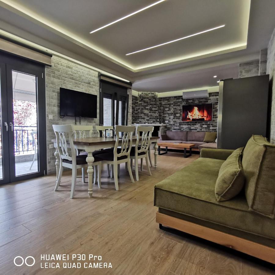 Family Apartment Zornitsa Néa Fókaia Екстериор снимка