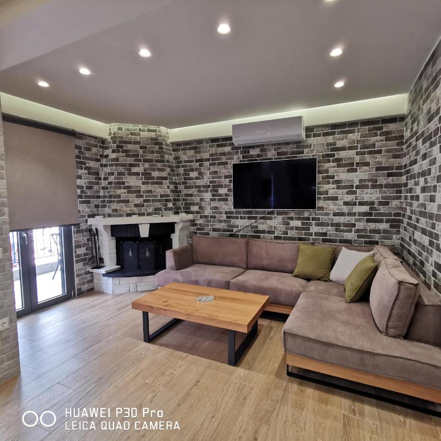 Family Apartment Zornitsa Néa Fókaia Екстериор снимка