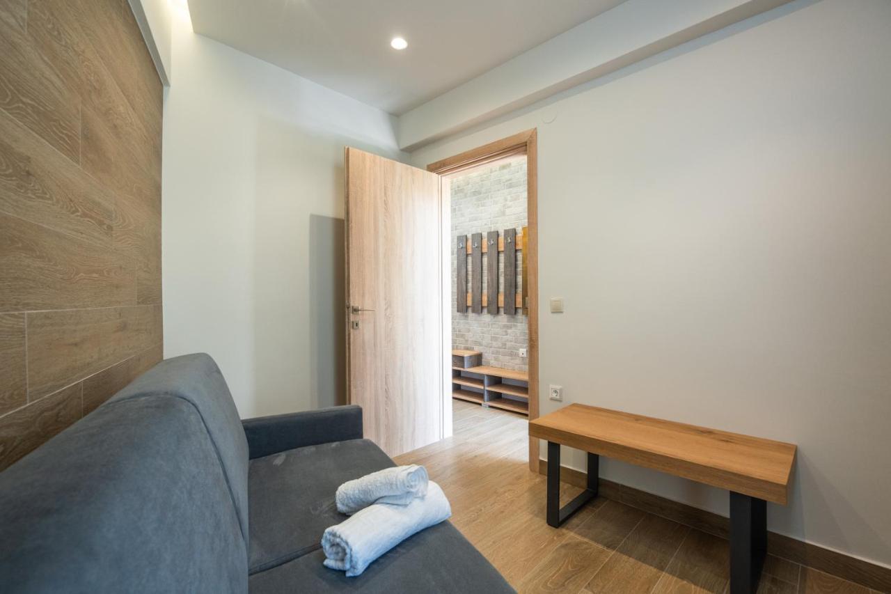 Family Apartment Zornitsa Néa Fókaia Екстериор снимка